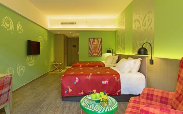 Chimelong Circus Hotel