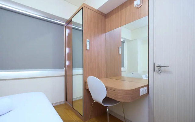 Comfortable 2Br With Workspace At Meikarta Apartment