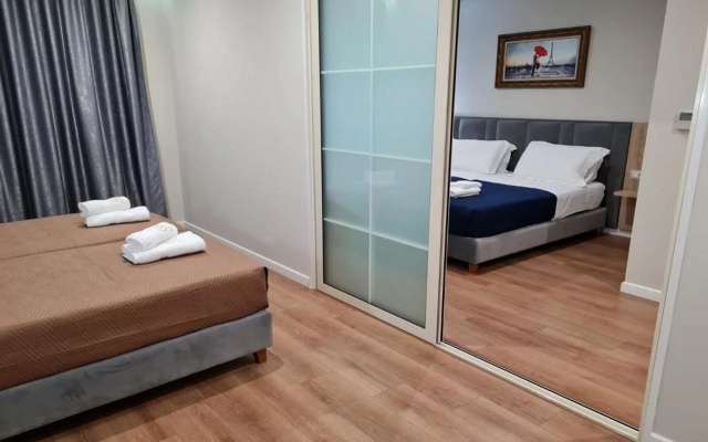Class Hotel