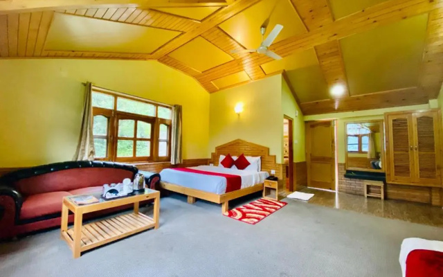 Snow Clad Riverview Hotel & Resort, Manali
