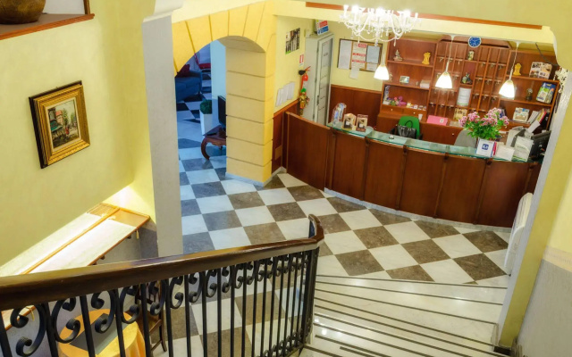 Hotel Columbia