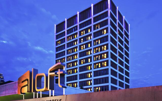 Отель Aloft Tulsa Downtown США, Талса - отзывы, цены и фото номеров - забронировать отель Aloft Tulsa Downtown онлайн вид на фасад