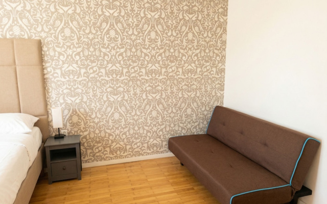 Lovely 2BR Near Belvedere Palace