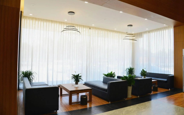 Jinyu Business Hotel (Yanjing Institute of Technology Branch)