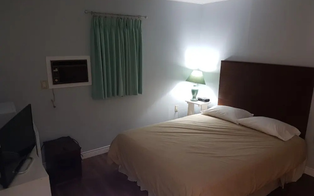 Pine cone Motel