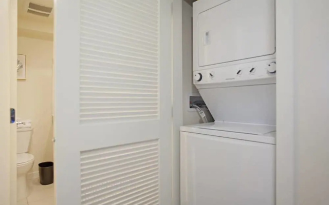 424 15th St Executive 2br