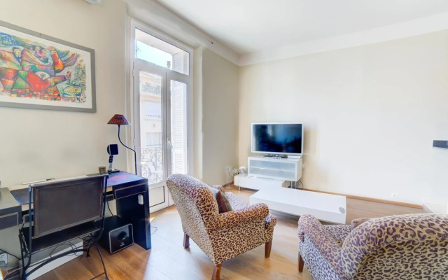 Le Cyrus Apartment 2