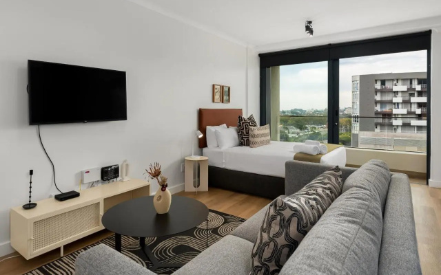 Newlands Peak Aparthotel
