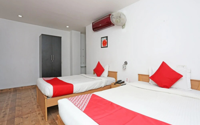 OYO 2794 Hotel Plaza Inn