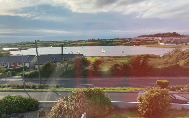 Estuary View Apartment