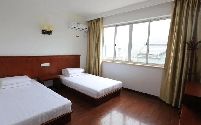 Longtai Inn