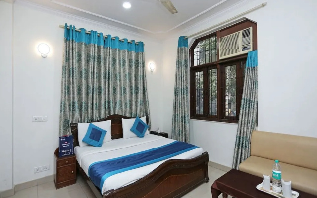 OYO 472 Hotel Sareen