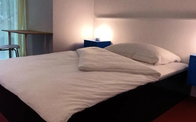 Aarons Sleep-Well B&B Basel
