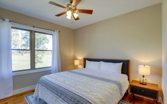 Quiet Weaverville Home w/ Screened-in Porch!