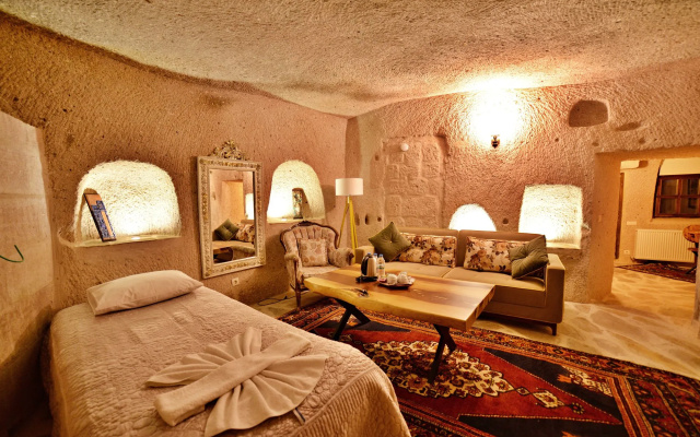 Valley Inn Cave Hotel