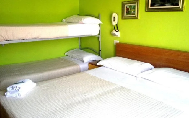 Hotel Simon