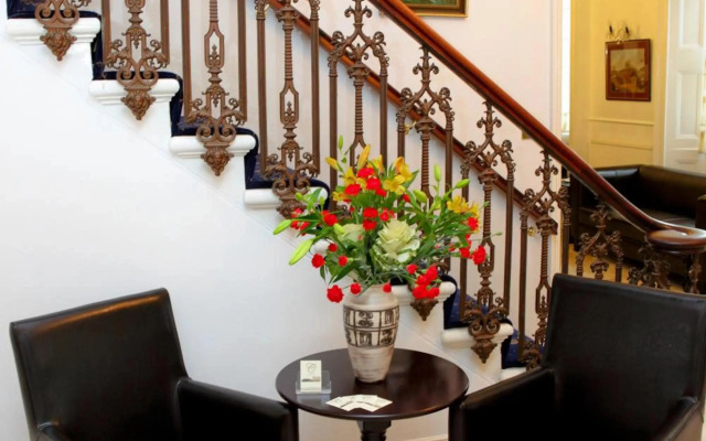 Gatwick Cambridge Hotel