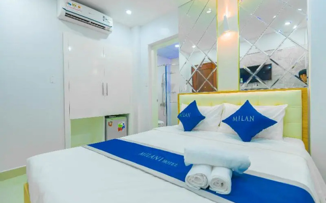 Milan 1 Hotel by ZUZU
