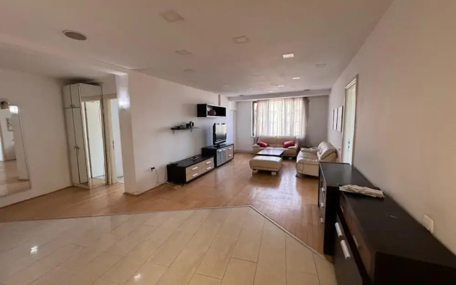 Sky Luxury suite 2bdr  living room