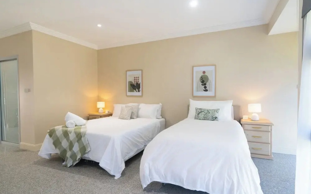 Lake Macquarie Manor