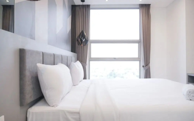 Elegant 2Br Apartment With Private Lift At The Kencana Residence