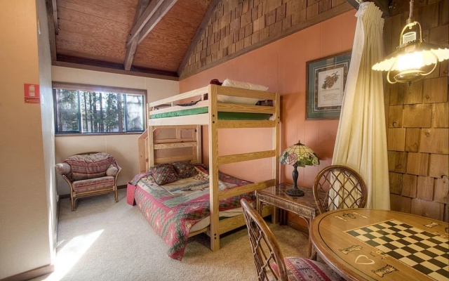 Sky Chalet by Lake Tahoe Accommodations