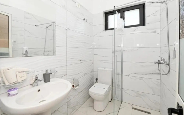 Hotel FAMA Durres