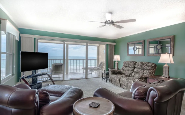 Pointe Condo #201 by Vtrips