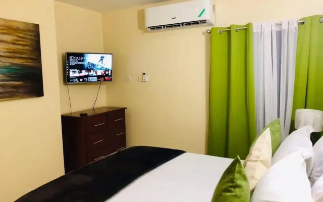 Waterloo Executive Guest Apartment