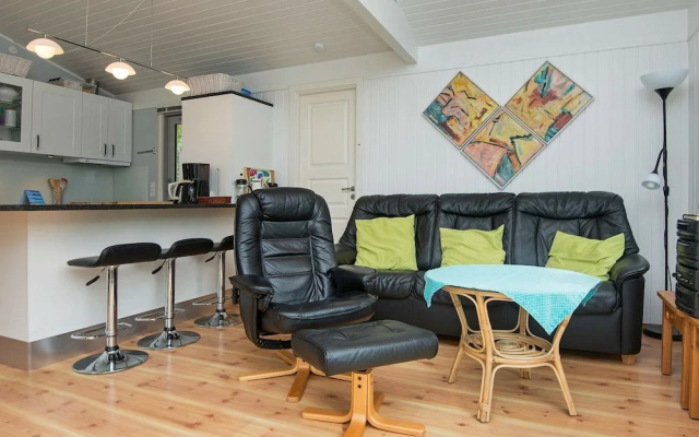 Comfy Holiday Home in Fårvang With Swimming Pool