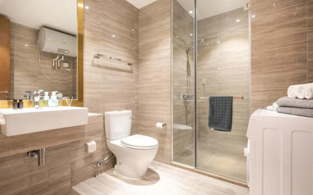 Tianjin G Hotel