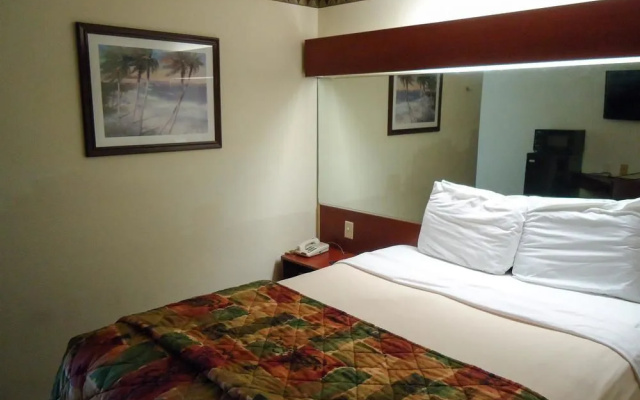 Microtel Inn and Suites Brunswick