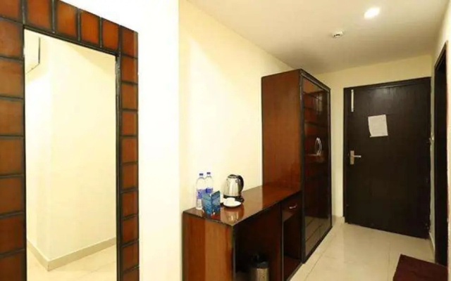 Fabhotel Red Coral