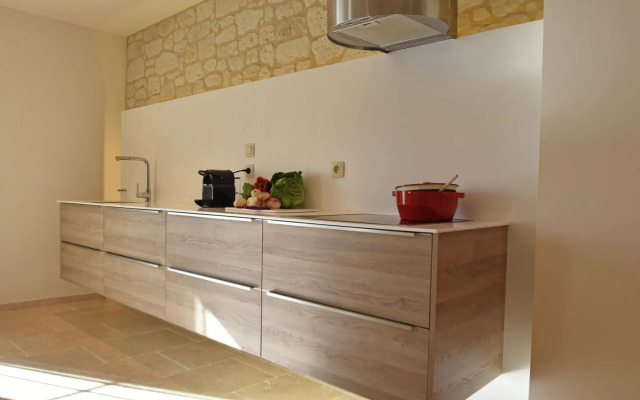 Secluded Apartment in Villesèque with Pool