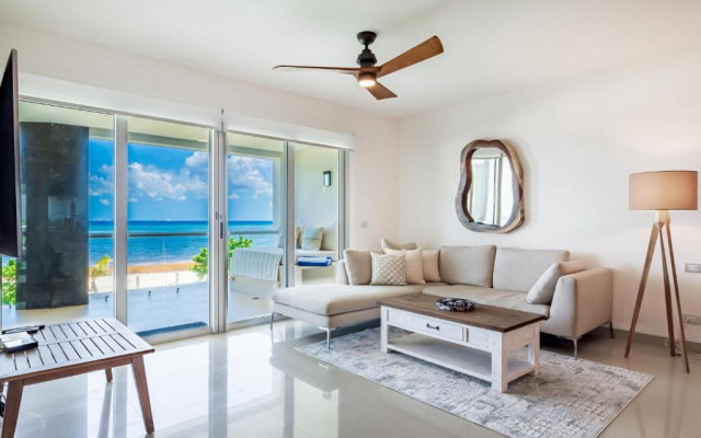 Mareazul Beach Condos At playa del Carmen