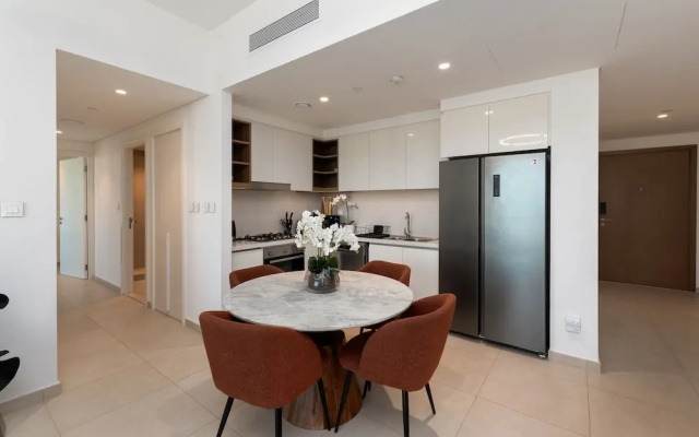 Sleek 2BR at Downtown Close to Dubai Mall