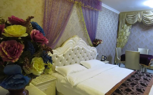 River Bank Courtyard Theme Apartment- Chongqing