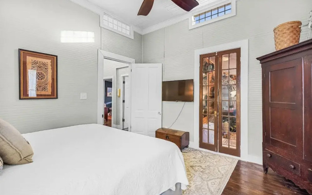 Drackett House by Whiskey Properties