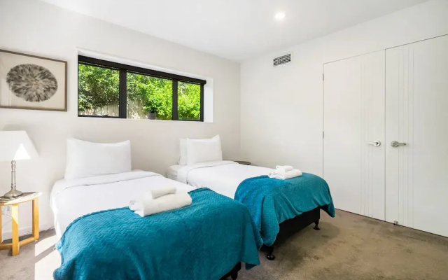 The Perfect Spacious 2BR Getaway-Netflix