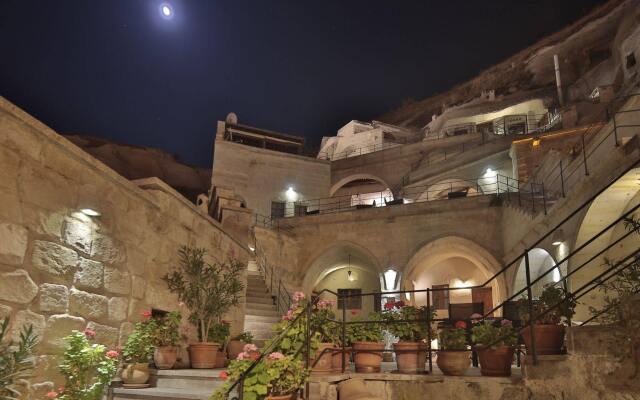 Vezir Cave Suites Турция, Гёреме - 1 отзыв об отеле, цены и фото номеров - забронировать отель Vezir Cave Suites онлайн вид на фасад