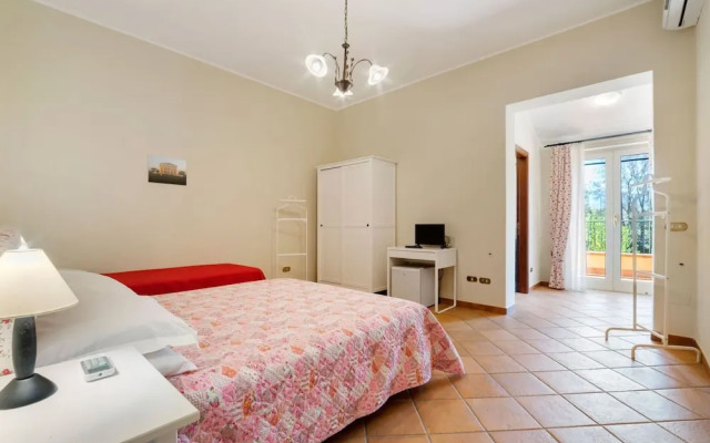 Villa With Pool Near Paestum