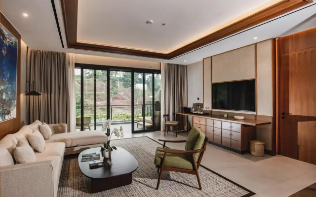 Plataran Puncak Resort