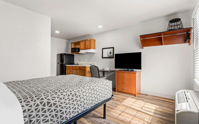WoodSpring Suites Tulsa