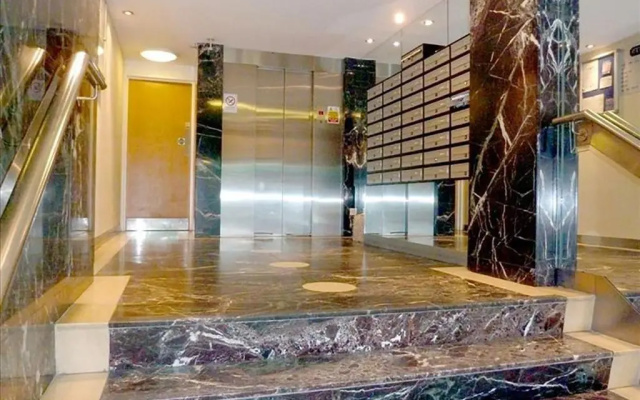 W1 Penthouse w Terrace