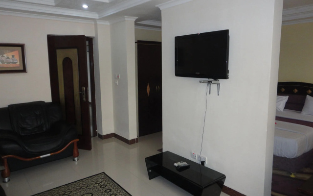 Urban Rose Hotel and Apartment