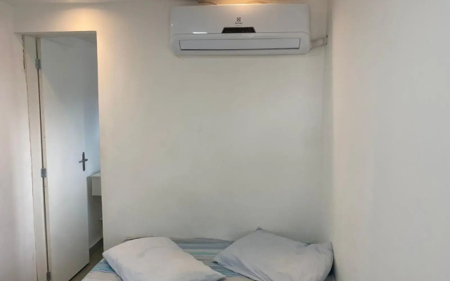 Loft container central c/ estacionamento