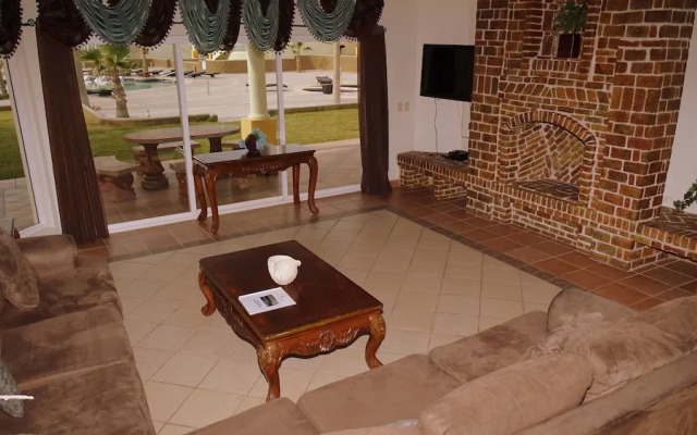 Villa 7 - 4 Br Villa