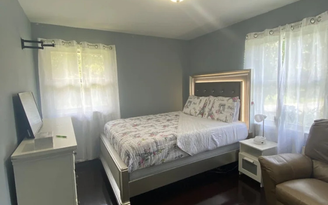 Akeem's Guest House