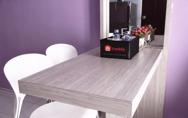 Comfortable 2BR Mutiara Bekasi Apartment By Travelio