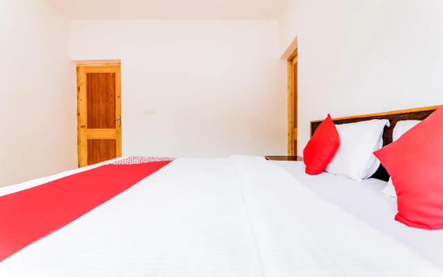 OYO 72466 Hotel Yuvraj